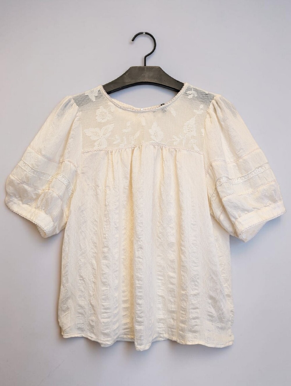 Adriana Papell Soft Cream Cottagecore Embroidered Puff Sleeve Boho Peasant Top L